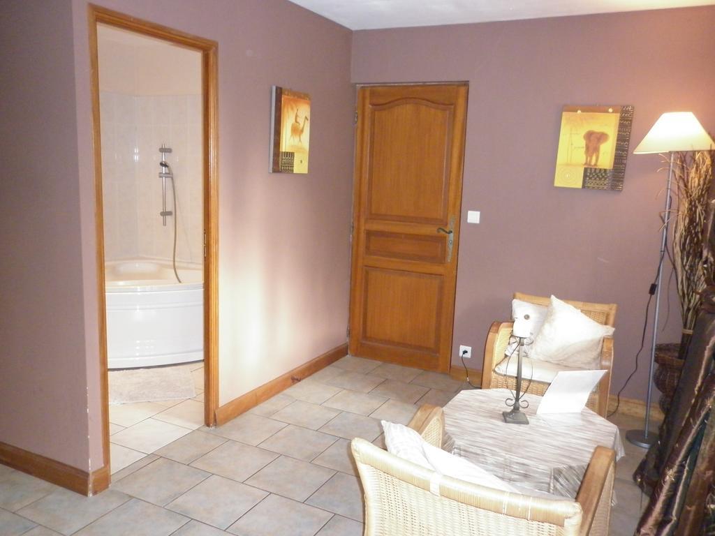 La Chartreuse Poilly-sur-Tholon Quarto foto