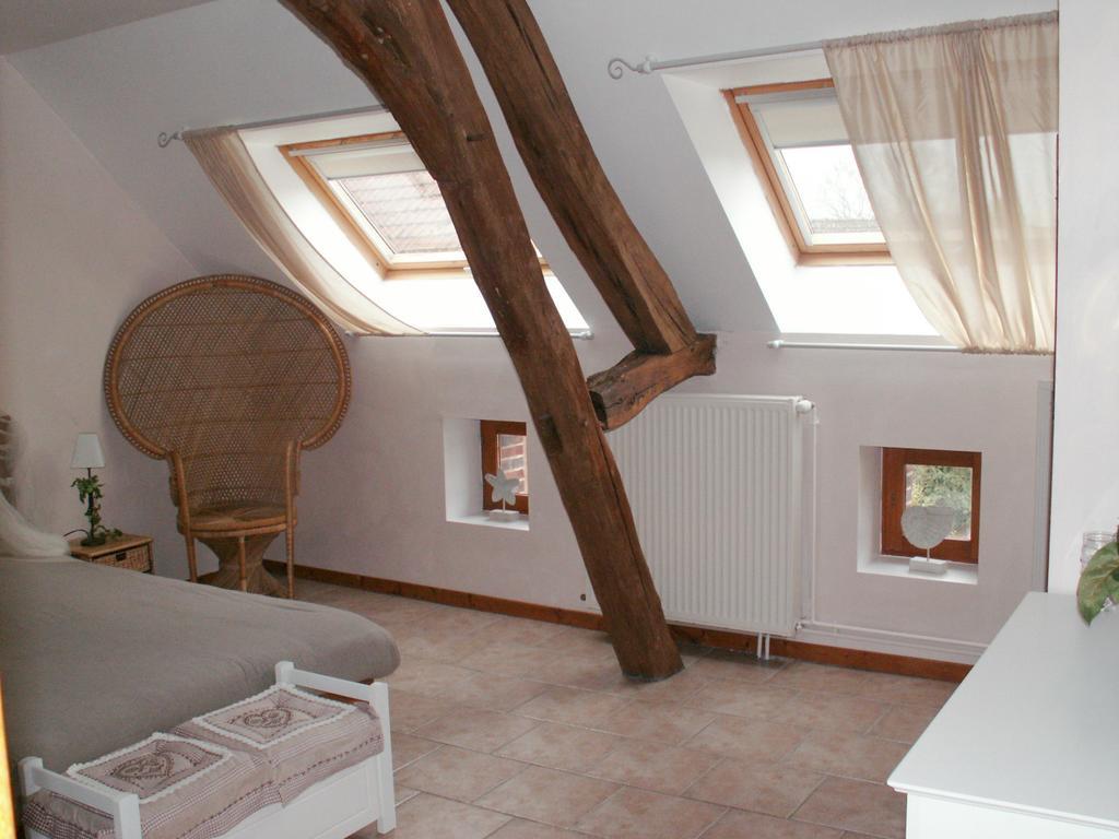 La Chartreuse Poilly-sur-Tholon Quarto foto